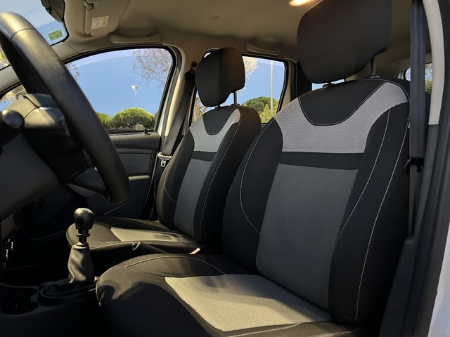 DaciaDuster Laureate TCE 92 kW (125 CV) 4X4 Vehículo usado en Barcelona - 8 DaciaDuster Laureate TCE 92 kW (125 CV) 4X4 Vehículo usado en Barcelona - 8