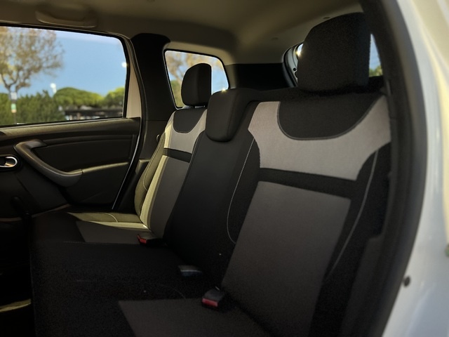 DaciaDuster Laureate TCE 92 kW (125 CV) 4X4 Vehículo usado en Barcelona - 9