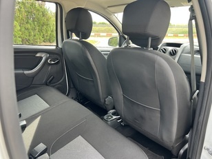 Dacia Duster Laureate TCE 92 kW (125 CV) 4X4 Dacia Duster Laureate TCE 92 kW (125 CV) 4X4