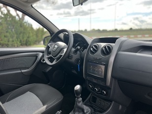 Dacia Duster Laureate TCE 92 kW (125 CV) 4X4 Dacia Duster Laureate TCE 92 kW (125 CV) 4X4