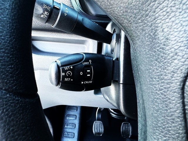 PeugeotExpert Furgon BlueHDi 120 S&S Pro Standard 88 kW (120 CV) Vehículo usado en Barcelona - 10