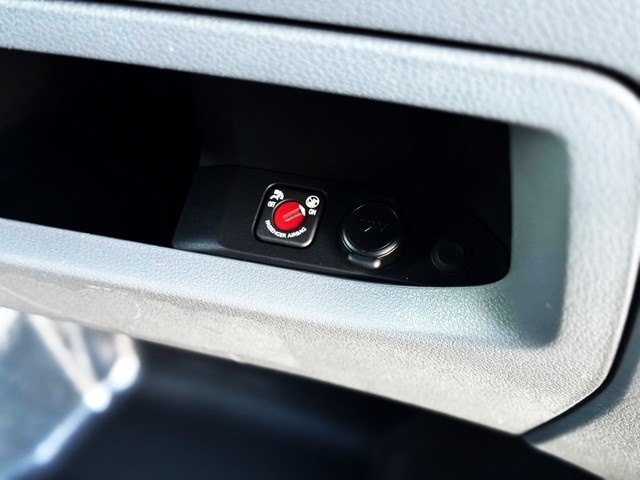 PeugeotExpert Furgon BlueHDi 120 S&S Pro Standard 88 kW (120 CV) Vehículo usado en Barcelona - 18