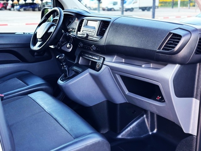 PeugeotExpert Furgon BlueHDi 120 S&S Pro Standard 88 kW (120 CV) Vehículo usado en Barcelona - 19