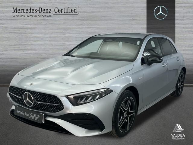 Mercedes-BenzClase A 250 e con tecnología híbrida EQ 160 kW (218 CV)