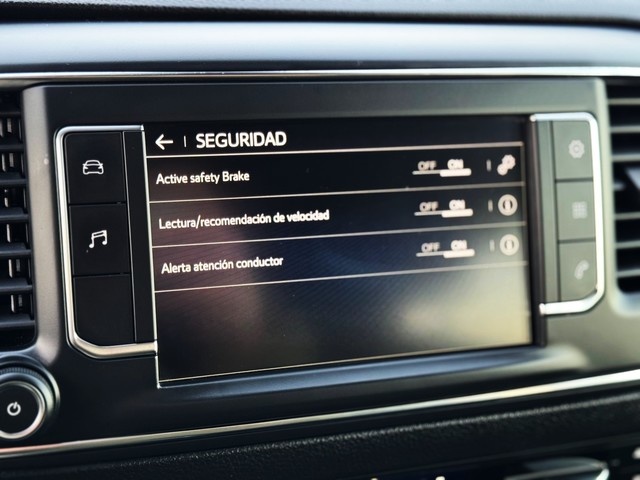 ToyotaProace Verso 2.0D Family Advance L2 110 kW (150 CV) Vehículo usado en Barcelona - 29 ToyotaProace Verso 2.0D Family Advance L2 110 kW (150 CV) Vehículo usado en Barcelona - 29