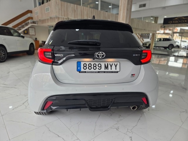 ToyotaYaris 130H GR Sport Plus 96 kW (130 CV) Vehículo usado en Barcelona - 3