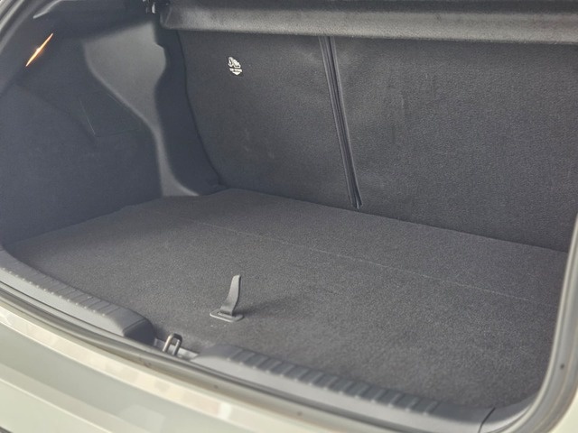 ToyotaYaris 130H GR Sport Plus 96 kW (130 CV) Vehículo usado en Barcelona - 11