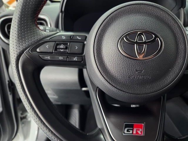 ToyotaYaris 130H GR Sport Plus 96 kW (130 CV) Vehículo usado en Barcelona - 16 ToyotaYaris 130H GR Sport Plus 96 kW (130 CV) Vehículo usado en Barcelona - 16