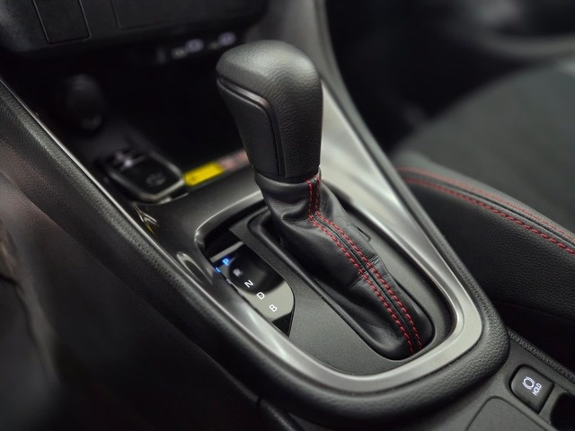 ToyotaYaris 130H GR Sport Plus 96 kW (130 CV) Vehículo usado en Barcelona - 24