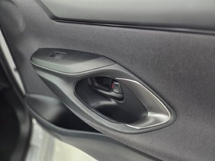 Toyota Yaris 130H GR Sport Plus 96 kW (130 CV) Toyota Yaris 130H GR Sport Plus 96 kW (130 CV)