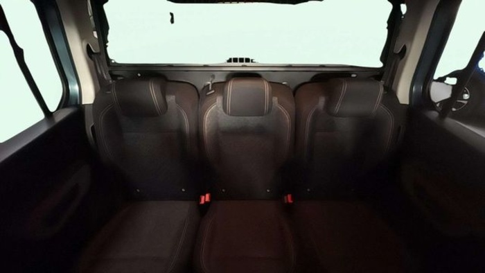 PeugeotRifter BlueHDi 100 Allure 74 kW (100 CV) Vehículo usado en Barcelona - 8 PeugeotRifter BlueHDi 100 Allure 74 kW (100 CV) Vehículo usado en Barcelona - 8