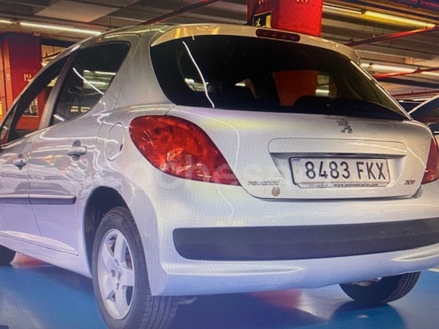 Peugeot207 1.4 Urban 54 kW (75 CV) Vehículo usado en Barcelona - 3 Peugeot207 1.4 Urban 54 kW (75 CV) Vehículo usado en Barcelona - 3