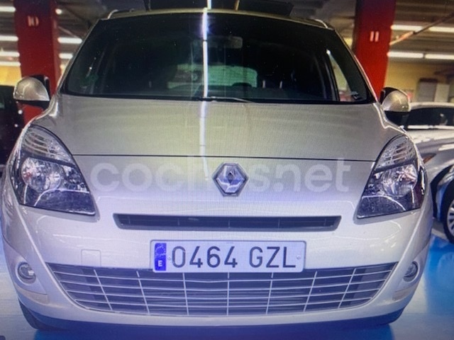 RenaultGrand Scenic Dynamique TCe 96 kW (130 CV) Vehículo usado en Barcelona - 2 RenaultGrand Scenic Dynamique TCe 96 kW (130 CV) Vehículo usado en Barcelona - 2