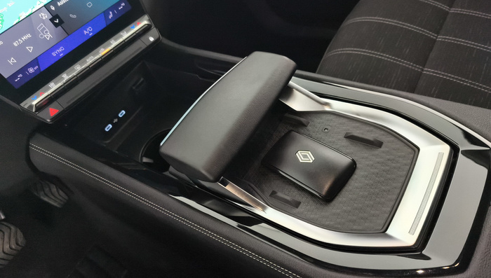 Renault Austral Techno E-Tech Full Hybrid 147 kW (200 CV) - 23 Renault Austral Techno E-Tech Full Hybrid 147 kW (200 CV) - 23