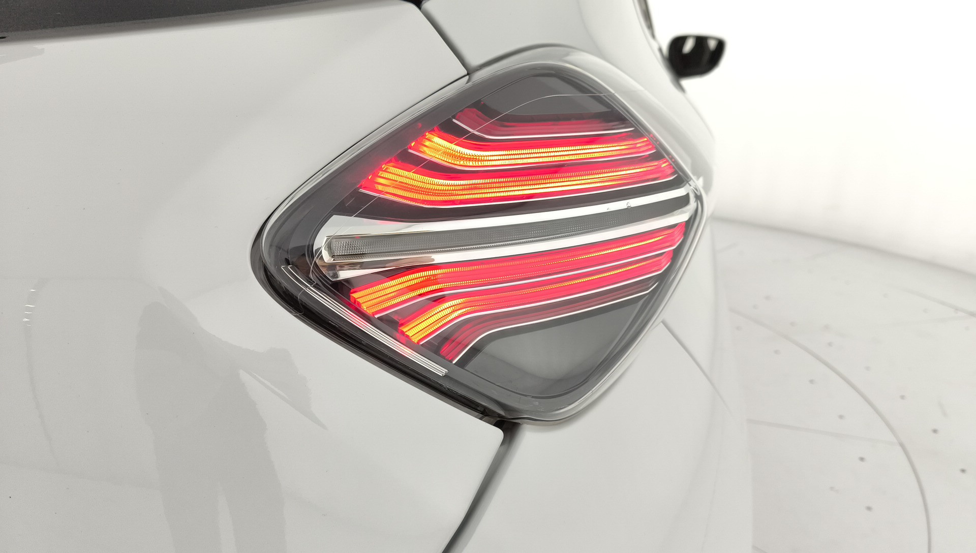 Renault Zoe Evolution R110 batería 50kWh 79 kW (108 CV) - 8