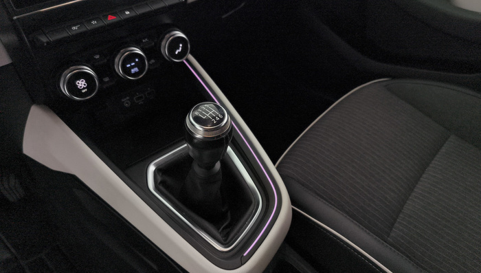 Renault Clio Techno TCe 66 kW (90 CV) - 24 Renault Clio Techno TCe 66 kW (90 CV) - 24