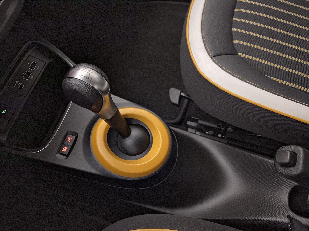 Renault Twingo R80 batería 20kWh 60 kW (81 CV) - 7