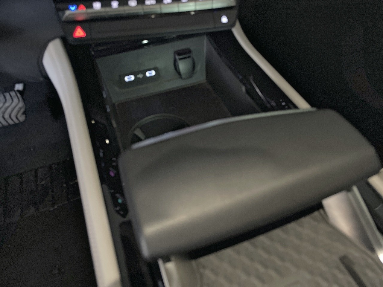 Renault Espace E-Tech 200 full hybrid Iconic 147 kW (200 CV) - 7 Renault Espace E-Tech 200 full hybrid Iconic 147 kW (200 CV) - 7