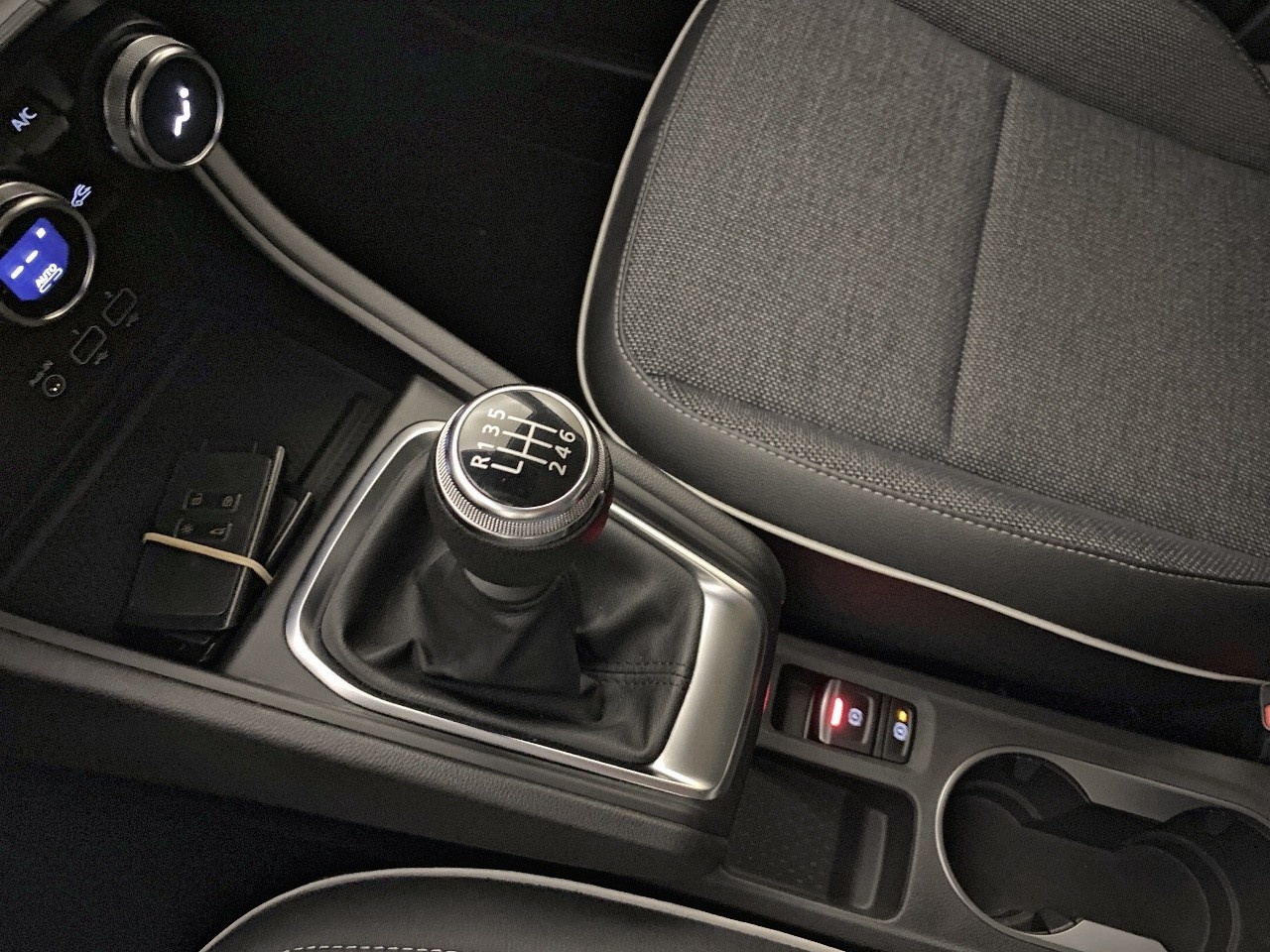 Renault Captur Techno TCe 66 kW (90 CV) - 10 Renault Captur Techno TCe 66 kW (90 CV) - 10