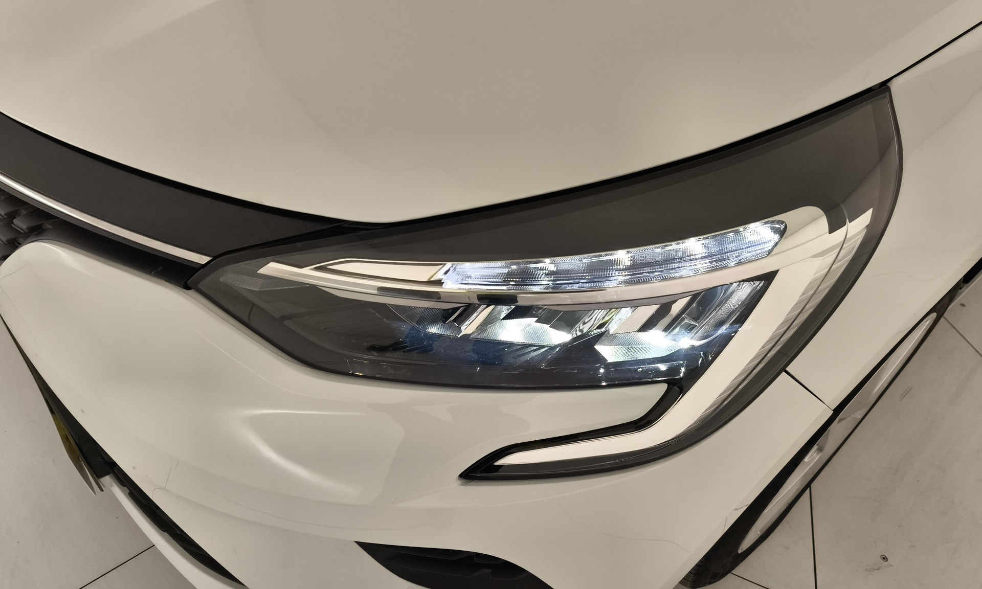 Renault Clio Intens TCe 66 kW (90 CV) - 8