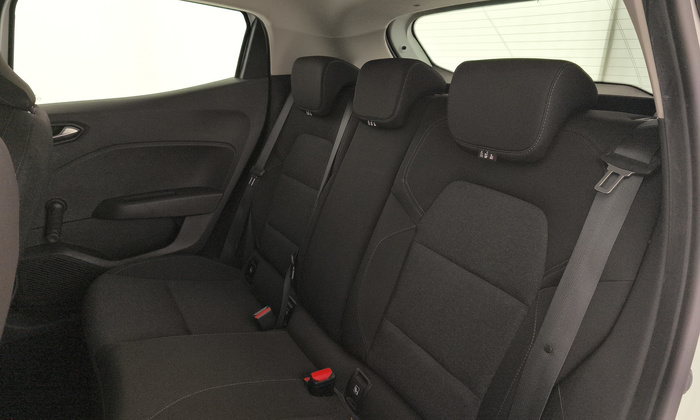 Renault Clio Intens TCe 66 kW (90 CV) - 24 Renault Clio Intens TCe 66 kW (90 CV) - 24