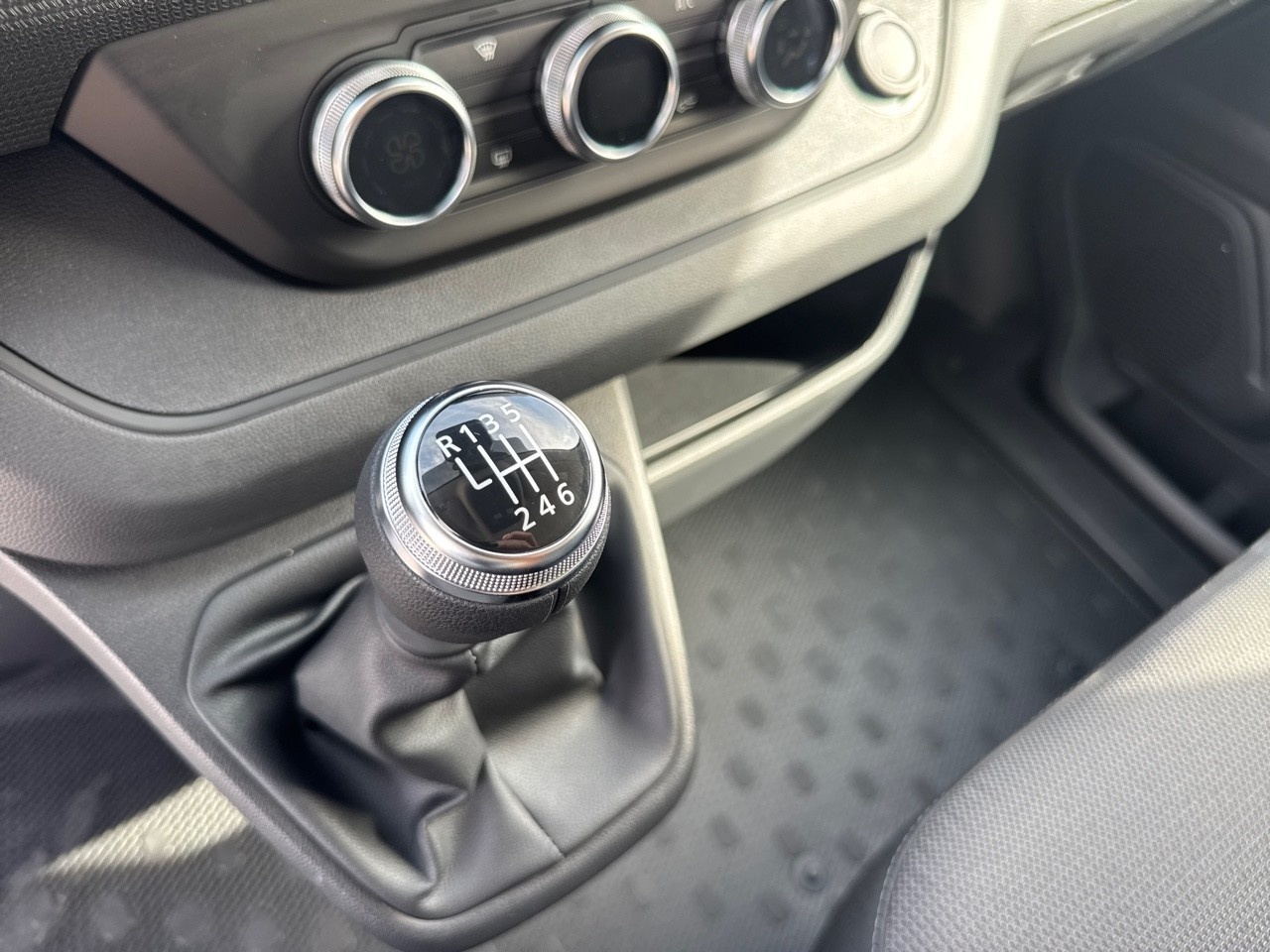 Renault Trafic Furgon L1H1 Blue dCi 96 kW (130 CV) - 11