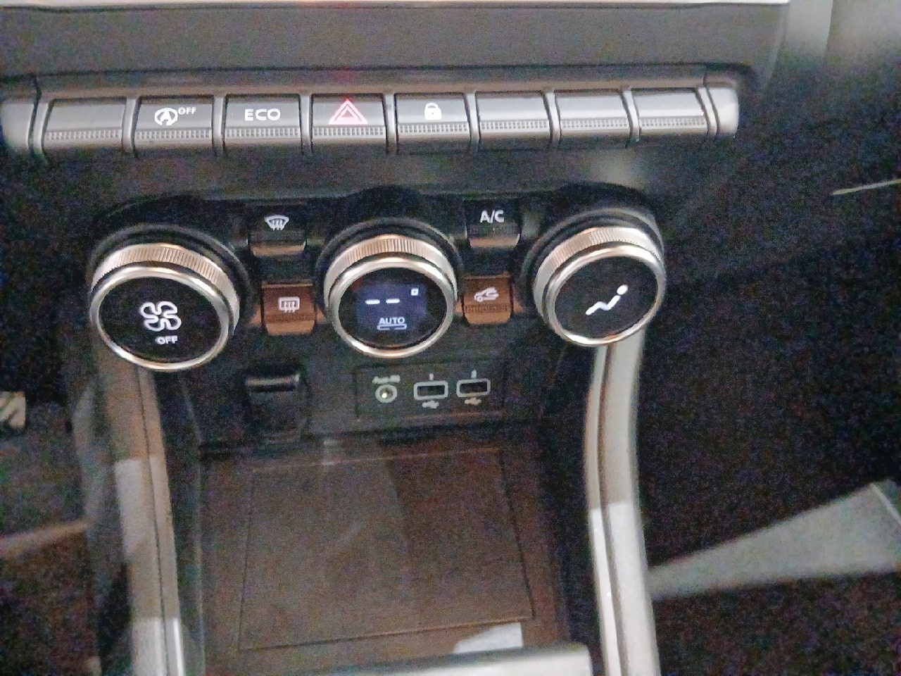 Renault Captur Intens TCe 74 kW (100 CV) - 16 Renault Captur Intens TCe 74 kW (100 CV) - 16