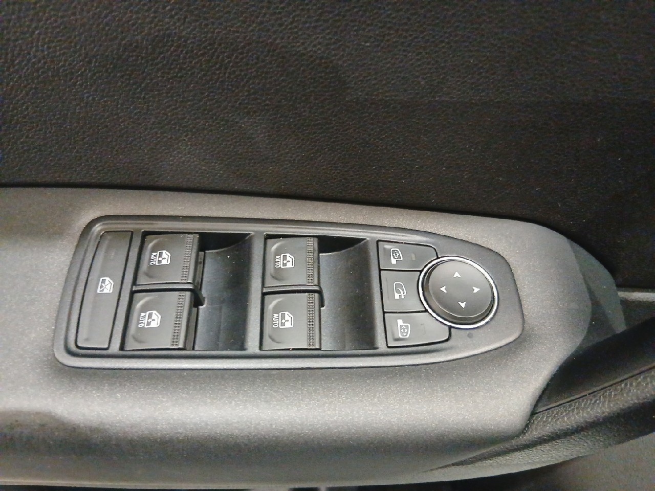 Renault Captur Intens TCe 74 kW (100 CV) - 17