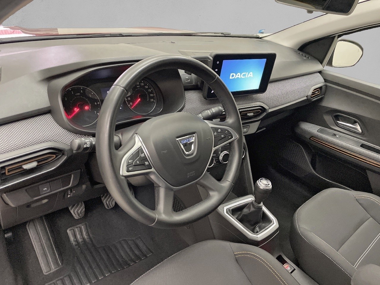 Dacia Sandero Stepway Comfort ECO-G 74 kW (101 CV) - 8 Dacia Sandero Stepway Comfort ECO-G 74 kW (101 CV) - 8