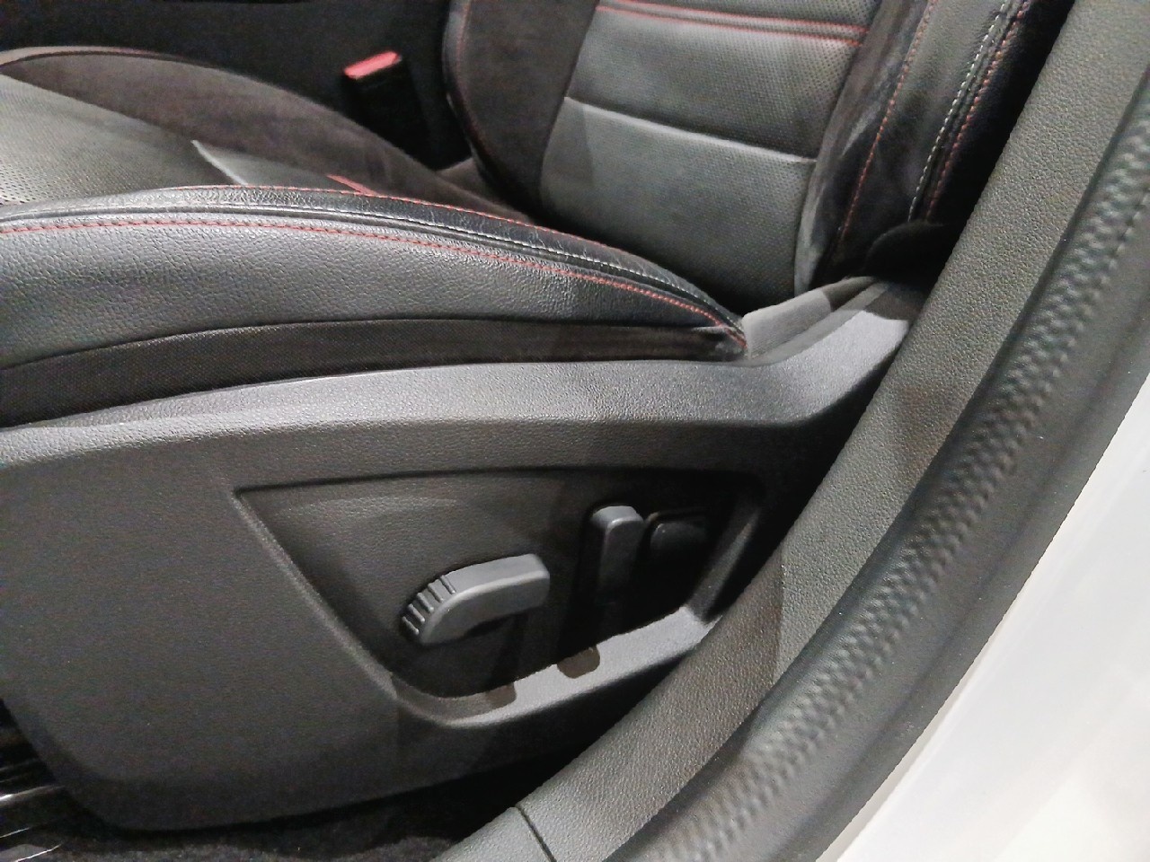 Renault Arkana RS Line E-Tech Híbrido 107 kW (145 CV) - 17