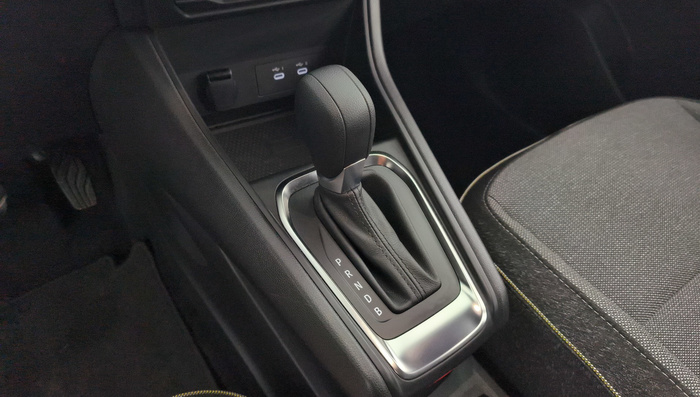 Renault Captur Techno E-Tech Híbrido 107 kW (145 CV) - 23 Renault Captur Techno E-Tech Híbrido 107 kW (145 CV) - 23