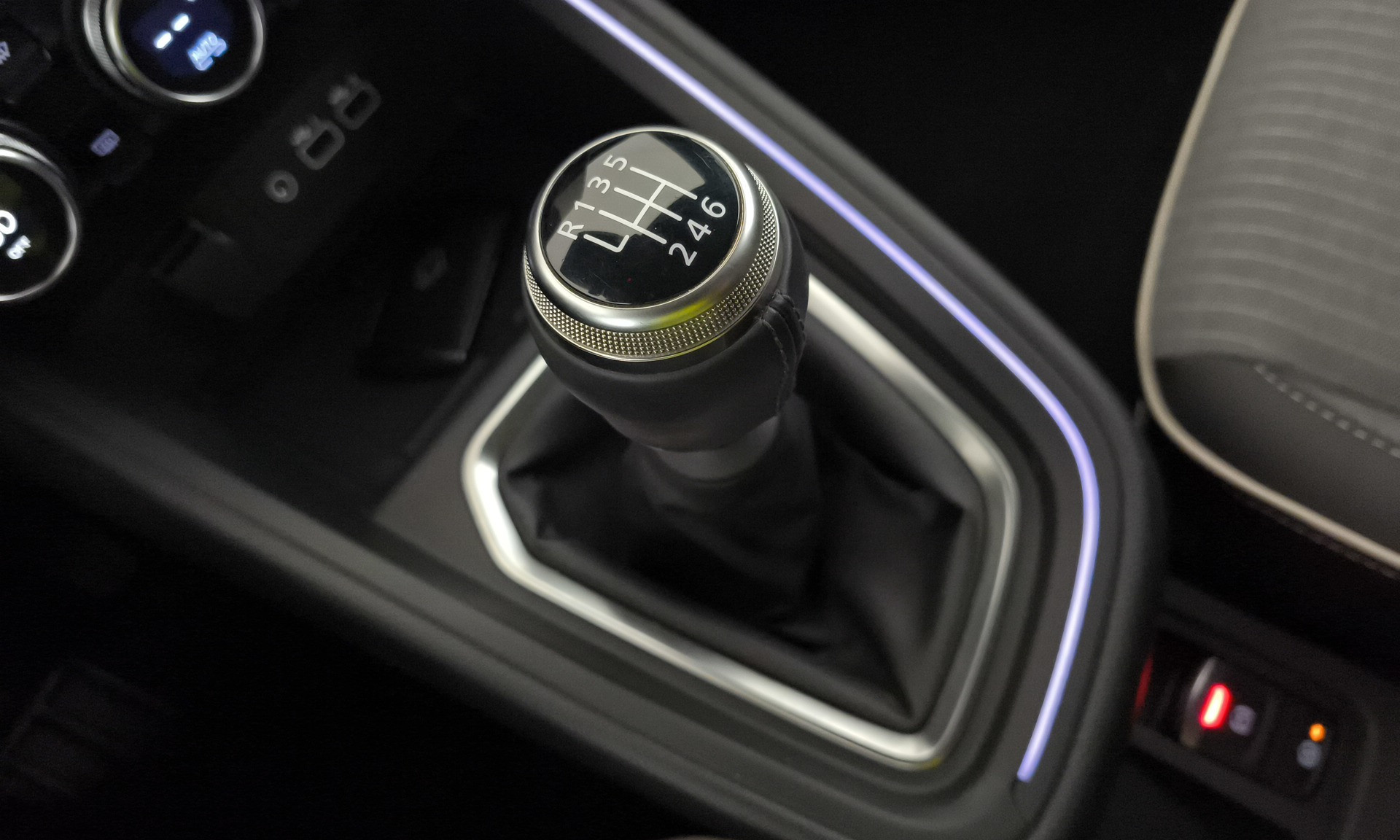 Renault Clio Techno Eco-G 74 kW (100 CV) - 15