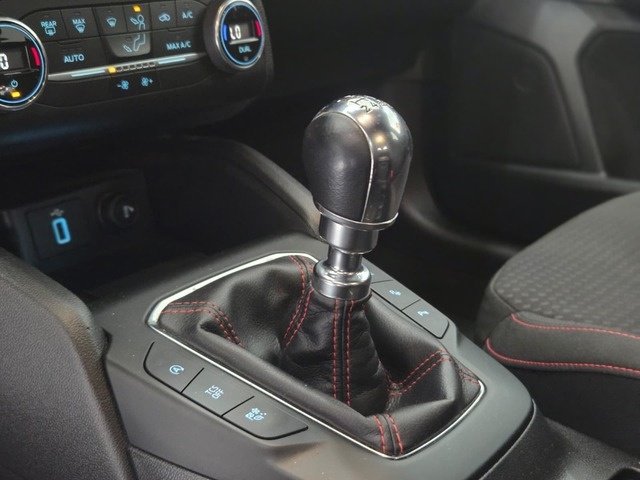 FordFocus 1.0 Ecoboost S&S ST-Line 92 kW (125 CV) Vehículo usado en Barcelona - 25 FordFocus 1.0 Ecoboost S&S ST-Line 92 kW (125 CV) Vehículo usado en Barcelona - 25