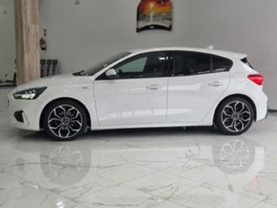 Ford Focus 1.0 Ecoboost S&S ST-Line 92 kW (125 CV) Ford Focus 1.0 Ecoboost S&S ST-Line 92 kW (125 CV)
