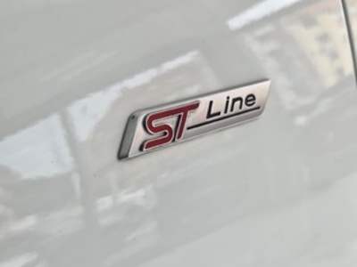 Ford Focus 1.0 Ecoboost S&S ST-Line 92 kW (125 CV) Ford Focus 1.0 Ecoboost S&S ST-Line 92 kW (125 CV)