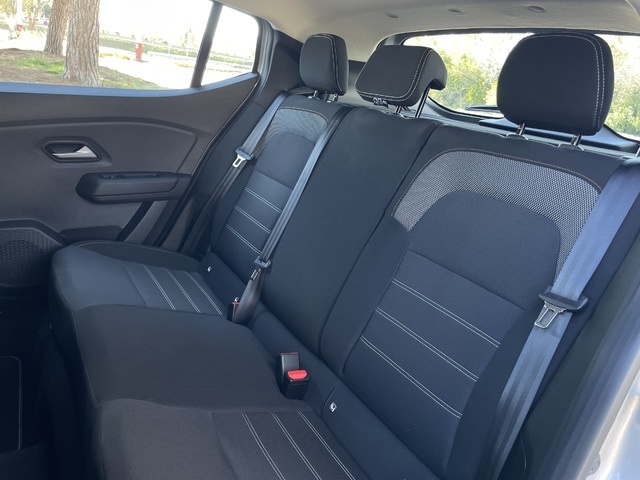 DaciaSandero Stepway Expression ECO-G 74 kW (101 CV) Vehículo usado en Barcelona - 12 DaciaSandero Stepway Expression ECO-G 74 kW (101 CV) Vehículo usado en Barcelona - 12