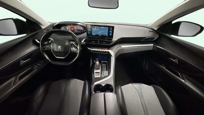 Peugeot3008 BlueHDI 130 S&S Allure EAT8 96 kW (130 CV) Vehículo usado en Barcelona - 7 Peugeot3008 BlueHDI 130 S&S Allure EAT8 96 kW (130 CV) Vehículo usado en Barcelona - 7