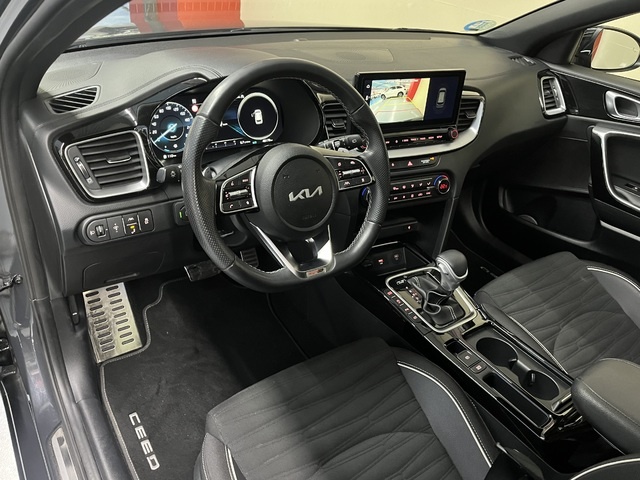 KiaCeed 1.5 MHEV GT Line DCT 118 kW (160 CV) Vehículo usado en Barcelona - 9 KiaCeed 1.5 MHEV GT Line DCT 118 kW (160 CV) Vehículo usado en Barcelona - 9