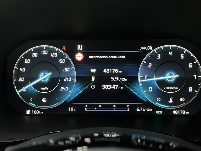 KiaCeed 1.5 MHEV GT Line DCT 118 kW (160 CV) Vehículo usado en Barcelona - 18 KiaCeed 1.5 MHEV GT Line DCT 118 kW (160 CV) Vehículo usado en Barcelona - 18