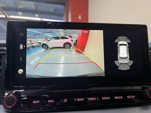 KiaCeed 1.5 MHEV GT Line DCT 118 kW (160 CV) Vehículo usado en Barcelona - 27 KiaCeed 1.5 MHEV GT Line DCT 118 kW (160 CV) Vehículo usado en Barcelona - 27