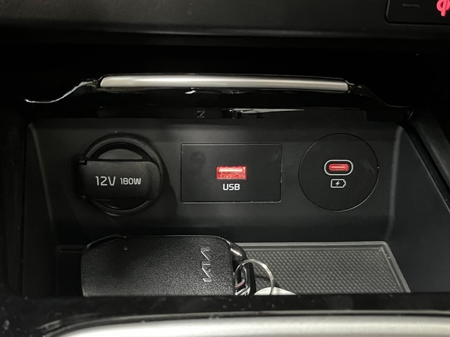 KiaCeed 1.5 MHEV GT Line DCT 118 kW (160 CV) Vehículo usado en Barcelona - 29 KiaCeed 1.5 MHEV GT Line DCT 118 kW (160 CV) Vehículo usado en Barcelona - 29