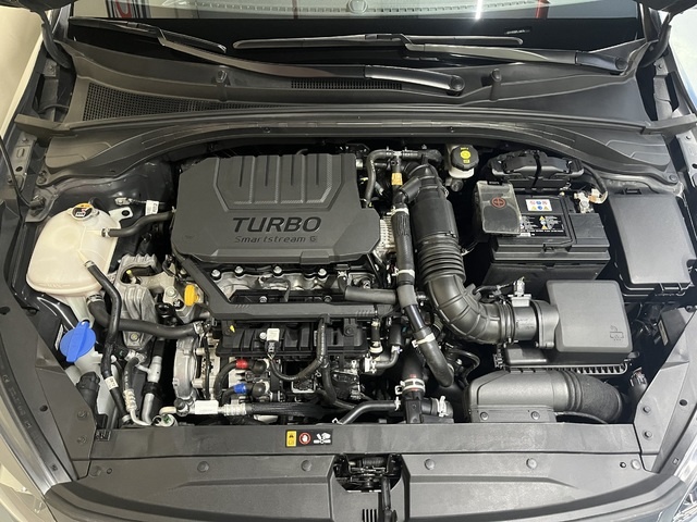 KiaCeed 1.5 MHEV GT Line DCT 118 kW (160 CV) Vehículo usado en Barcelona - 39 KiaCeed 1.5 MHEV GT Line DCT 118 kW (160 CV) Vehículo usado en Barcelona - 39