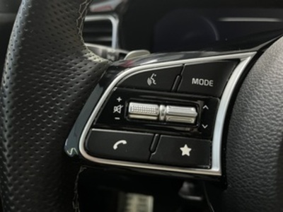 Kia Ceed 1.5 MHEV GT Line DCT 118 kW (160 CV) Kia Ceed 1.5 MHEV GT Line DCT 118 kW (160 CV)