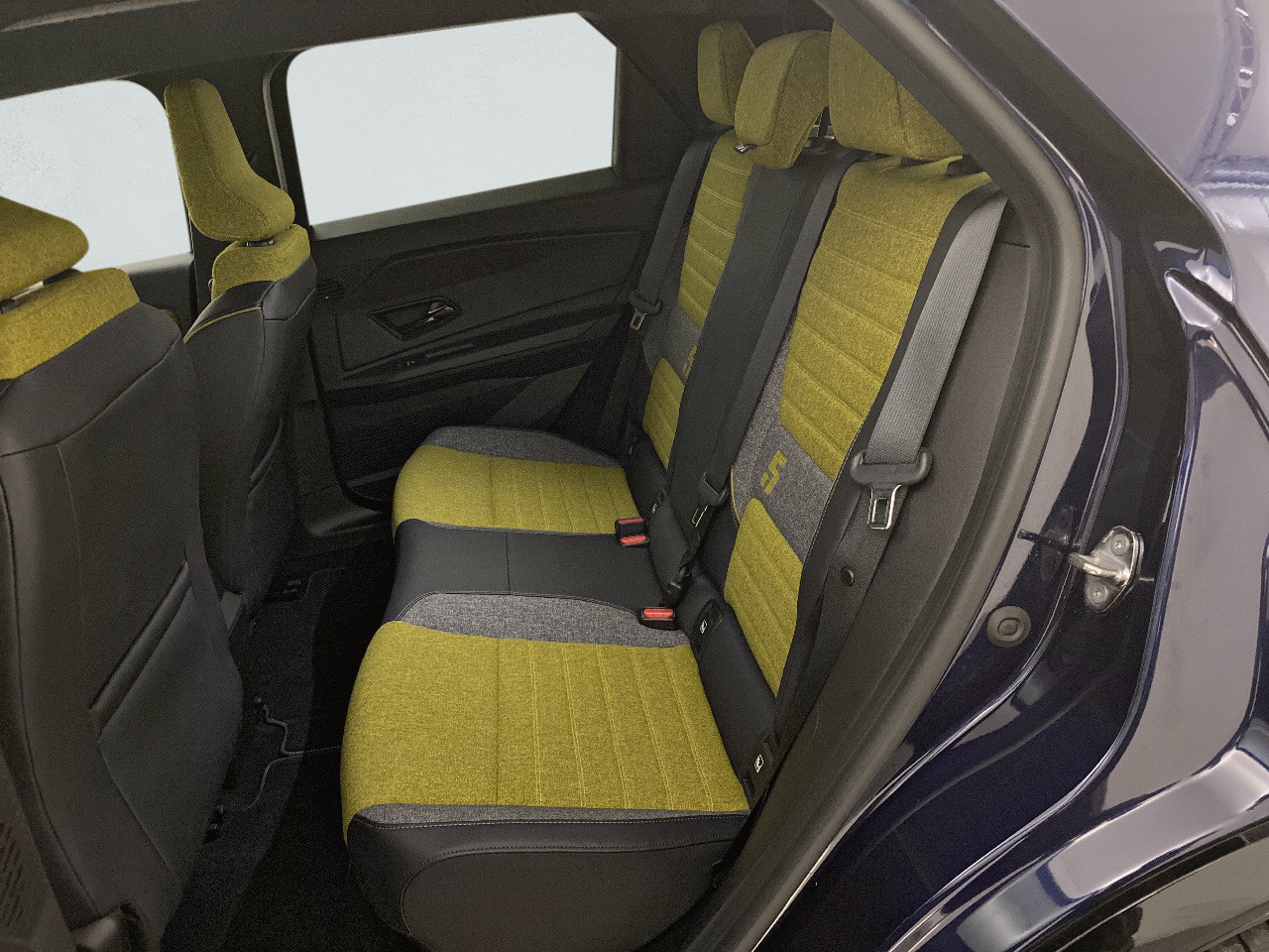 Renault 5 E-Tech Iconic Cinq Autonomía Confort 110 kW (150 CV) - 12