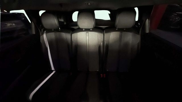 Peugeot5008 PureTech 130 S&S Active Pack 96 kW (130 CV) Vehículo usado en Barcelona - 8