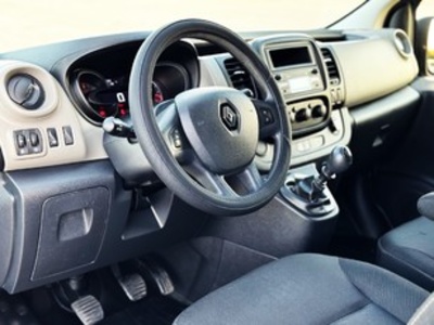 Renault Trafic Combi 9 Energy dCi 92 kW (125 CV) Renault Trafic Combi 9 Energy dCi 92 kW (125 CV)