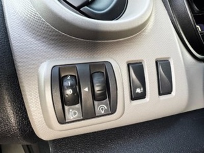 Renault Trafic Combi 9 Energy dCi 92 kW (125 CV) Renault Trafic Combi 9 Energy dCi 92 kW (125 CV)