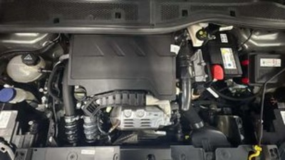 Peugeot 208 PureTech 100 Active Pack 75 kW (100 CV) Peugeot 208 PureTech 100 Active Pack 75 kW (100 CV)