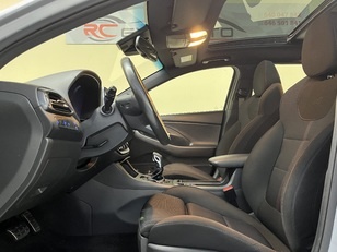 Hyundai i30 1.5 TGDI 48V N-Line DCT 118 kW (160 CV) Hyundai i30 1.5 TGDI 48V N-Line DCT 118 kW (160 CV)