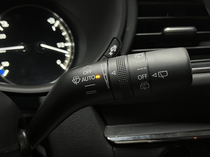 MazdaCX-30 2.0 Skyactiv-G Evolution 2WD 90 kW (122 CV) Vehículo usado en Barcelona - 18 MazdaCX-30 2.0 Skyactiv-G Evolution 2WD 90 kW (122 CV) Vehículo usado en Barcelona - 18